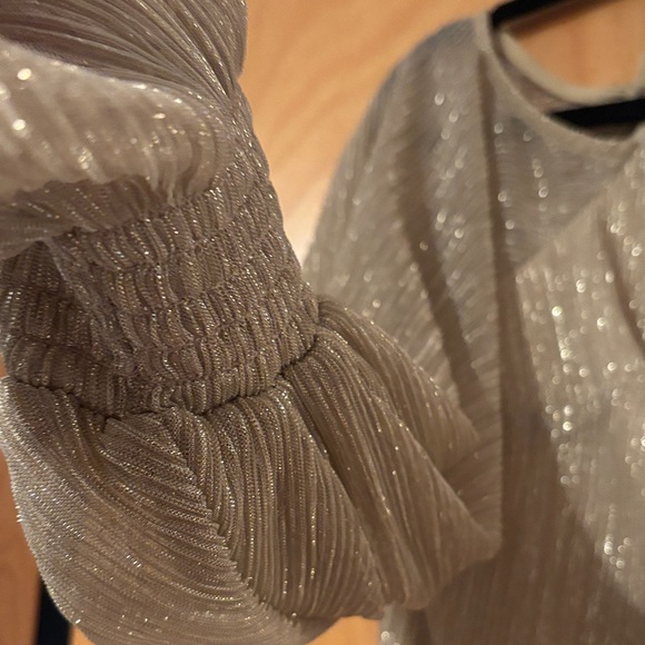 MSK Women's Glittering Gold Blouse - Picture 4 of 5